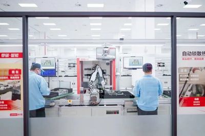 ICT行業(yè)迎來首座“零碳工廠”，網(wǎng)絡(luò)技術(shù)開發(fā)引領(lǐng)低碳轉(zhuǎn)型